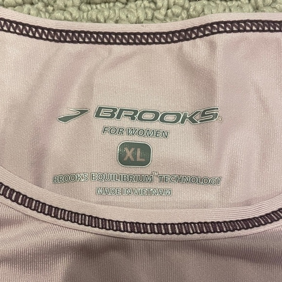 Brooks Women's Pink & Purple Athletic Long Sleeve Top - Picture 2 of 6